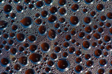 Benzersiz su kabarcığı şekilli buhar damlası tasarımı mutfağınızın ya da banyonuzun estetik çekiciliğini arttırır. Daha iyi buharlaşması için yüksek işlevsel ve verimli buhar dağılımı sağlar.