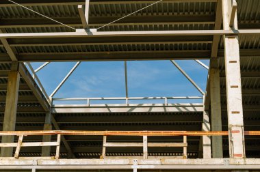 10 08 2014 Rusya Chelny Tasarımı ve sağlam güçlendirilmiş beton bir yapı inşa etmek. Binanın yapısal bütünlüğünü ve dayanıklılığını sağlayın. Tüm güvenlik kurallarına ve standartlarına uy