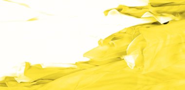 Kusursuz kaleydoskop, sarı ipek. Şık bir sunum için ihtiyacın olan tek şey güneşli sarı ipek bir musluk..