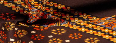 Kırmızı ve sarı renkli ipek kumaş, yoğun kumaş, triasetat liflerine dayalı çift taraflı. Arkaplan, Desen Dekoru