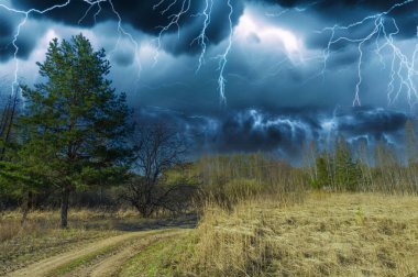 Güzelliğin çatışması ve doğanın gücü. Toprağın, gökyüzünün ve fırtınanın buluşma yeri. Işık ve enerjinin büyüleyici bir tezahürü.