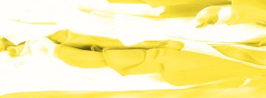 Kusursuz kaleydoskop, sarı ipek. Şık bir sunum için ihtiyacın olan tek şey güneşli sarı ipek bir musluk..