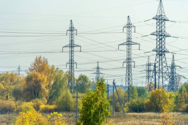 Endüstriyel arazi. Sanayi sonrası manzara ve çevre görüntüleri. Sanayi sonrası, mevcut estetik görüntülerin güncellenmesi ve karmaşıklaştırılması hakkındaki sanatsal fikirler.