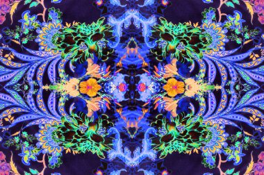 Kusursuz doku, parlak büyük çiçekler, çoğunlukla siyah çizgilerle kaplanmış, gecenin karanlığında yüzen siyah tohum benzeri noktalarla noktalanmış..