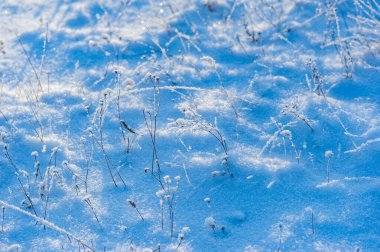 Karlı arazinin büyüsünü hisset. Bu pitoresk yerde sonsuz açık hava aktivitelerinin tadını çıkarın..