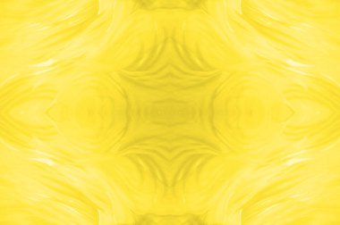 Kusursuz kaleydoskop, sarı ipek. Şık bir sunum için ihtiyacın olan tek şey güneşli sarı ipek bir musluk..