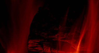 Evinizde sıcaklık ve ortam yaratın. Ses çatırtısı ve büyüleyici alevlerin keyfini çıkarın. Doğal kaynakların ısıtma için etkili kullanımı fosil yakıtlara olan bağımlılığı azaltır.