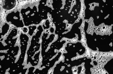 Sabun köpüğü ürünümüzle lüks sabun köpüğü yaratırız. Temiz tabaklar ve yüzeyler güçlü deterjan formülümüzle kolayca ortaya çıkıyor..