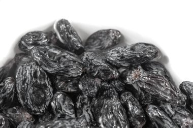 Kabarık siyah kuru üzümler yemeklere derinlik ve tatlılık ekler. Hem lezzetli hem de tatlı tarifler için çok yönlü bir malzeme. Bu ayrıntılı ve kişiselleştirilmiş kuru üzümle aşçılığını geliştir.