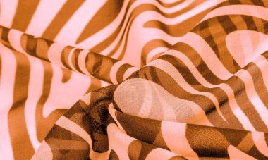 İpek kumaş, kahverengi ve beyaz soyut çizgiler. Soyut kahverengi ve beyaz desenlerin sihirli şekli. Retro modern dekor, tekstil sanatı, tasarım, doku, 