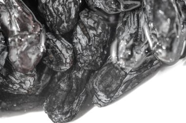 Siyah kuru üzümler en sevdiğiniz yemek ya da yemek tariflerine eklemek için mükemmeldir. Kaliteli üzümlerden elde edilen, uygun lezzet için kurutulmuş güneş. Dünyadaki birçok mutfaktaki vazgeçilmez bir bileşen..