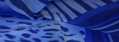 Mavi beyaz çizgili ipek kumaş, Afrika tarzı zebra derisi. Tasarımcı için, tasarımın taslağı, dekoratörün çevresi. Arkaplan dokusu koleksiyonu