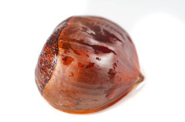 Ev dekorunuzdaki tek bir kestane ağacının lüks atmosferini deneyin. Herhangi bir yere doğal bir zarafet katacak sıcak ve dünyevi tonların tadını çıkar..