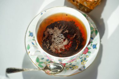 İthal mallar satın alınabilir. Dünyanın her yerinden kaliteli ürünler. Seçmek için eşsiz ürünlerin çeşitliliği.