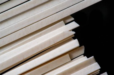 Bavette noodle ile yapılmış otantik İtalyan makarna yemekleri. Geleneksel spagetti tariflerinde uzmanlaşmış. Lezzetli makarna seçeneklerimizle İtalya 'nın tadını çıkarın.