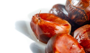 Samimi sonbahar buluşmaları ya da şenlikli etkinlikler için ideal. Bu sonbahar ikramı ile sıcak ve rahat bir atmosfer yaratın. Konuklarınızı etkileyecek güzel bir sunum..