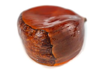 Minimalist bir ortamda doğanın güzelliğinin tadını çıkar. Kestane ağacının yakından bakınca karmaşık detaylar ortaya çıkıyor. Doğanın yarattığı basitliği ve zarafeti takdir et..