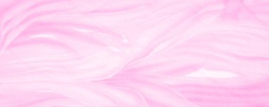 Kusursuz kaleydoskop, pembe ipek. Kalabalıktan canlı bir renkle uzaklaşın. Işığı yansıtan parlak dalgalar, enfes sofistike dalgalar. Bu sıcak pembe ipek krep de chine..