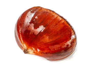 Kestane ağacının güzel yakın çekimi. Minimalist ve dramatik bir ortamda doğal tasarım. Sadelik ve güzelliği takdir edenler için idealdir..