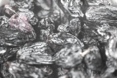 Siyah üzümlerin zengin dokusunu ve doğal tatlılığını tecrübe edin. Pişirmek, atıştırmak ya da en sevdiğiniz tariflere eklemek için mükemmel. İnanılmaz bir potansiyel gösteren yüksek kaliteli resim