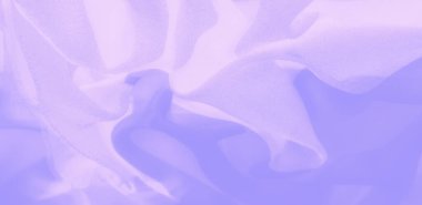 İpeksi bir dokusu ve yumuşak pastel mavi tonları olan lüks bir kumaş. Hafif, solunabilir ve kumaş, moda ve iç tasarım için mükemmel. Herhangi bir projeye zarafet ve konfor ekler.