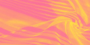 Pembe ve sarı yatay çizgileri olan çarpıcı soyut kumaş tasarımı kumaşın yumuşak kıvrımları ve kıvrımları renk ve dokuların uyumlu bir karışımını oluşturarak maddenin yumuşaklığını vurguluyor.