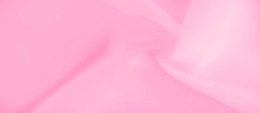 Yumuşak, akışkan pembe kumaşın bulanık görüntüsü hassas kıvrımlar oluşturur. Hafif ve havadar malzemeler, arka plan kullanımı için ideal, sakin ve rahatlatıcı bir estetik getirir.