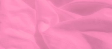 Yumuşak dalgalar ve ışık kıvrımlarıyla akan pembe kumaş bulanıklığı. Pastel renk paleti ve hassas dokusu huzurlu ve havadar bir görsel deneyim sunar..