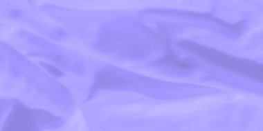 Yumuşak kıvrımlı ve zarif gölgeli lavanta kumaşının bulanıklığı zarif ve pürüzsüz bir doku yaratıyor. Kumaşın yumuşak örtüsü görüntüye sakinleştirici, havadar bir hava katar..