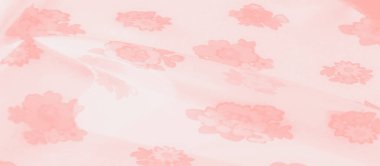 Bu kumaşın pürüzsüz dokusu ve yumuşak pembe çiçek deseni, sakin ve romantik bir atmosfer yaratmak için güzel bir şekilde birlikte çalışıyor. Şeffaf madde çiçekleri vurguluyor.