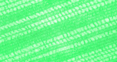 Yumuşak ve soyut bir dalgada akan, karmaşık dantel desenli canlı yeşil kumaş bulanıklığı. Işıldayan ışık narin dokuyu vurgular ve büyüleyici bir görsel etki yaratır..