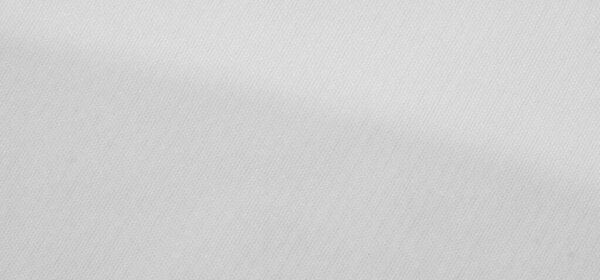 Размытые рябь гладкой белой ткани с тонкими складками создают мягкую и текучую абстрактную текстуру. Мягкие тени и минималистский дизайн делают его идеальным для фона или художественного