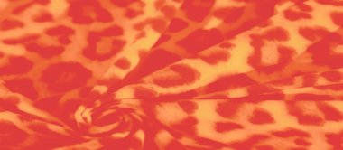 Canlı baskılar ve dinamik kıvrımlarla turuncu ve sarı leopardan esinlenilmiş bulanık bir görüntü. Ateşli renkler ve kalın tasarım görsel olarak büyüleyici, desenli bir yüzey yaratır.