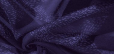 Belirsiz örtüşen desenleri ve yumuşak akışkan dokusu olan bulanık mor kumaş. Derin mor renk gizemli ve lüks bir his ekler. Çeşitli projelerde tasarım elementleri için idealdir.
