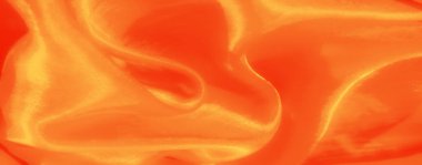 Dinamik kıvrımları ve yumuşak dokuları olan yoğun turuncu saten bir kumaş. Parlak röfleler derinlik ekler ve kumaşın zarif akışını ortaya çıkarır.