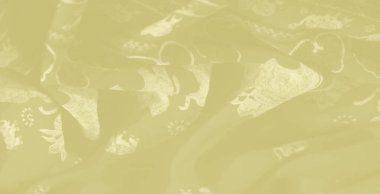 Bulanık sarı kumaş, karmaşık bitki örtüsü ve faunanın beyaz desenlerini gösteriyor. Hafif ve şık bir dokusu olan lüks bir estetik sunuyor..