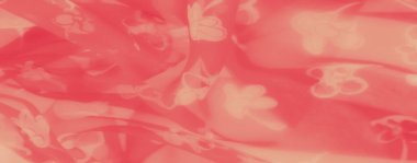 Yumuşak beyaz çiçek motifleriyle süslenmiş şeffaf pembe bir kumaş. Işığın ve dokunun nazik etkileşimi ruhani bir etki yaratıyor, sanatsal kullanım için mükemmel..