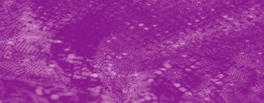 Zarif ve sanatsal tekstil tasarımları için mükemmel lüks ve karmaşık bir doku yaratan detaylı ağ desenleri içeren yumuşak ve narin mor dantel bulanıklığı..