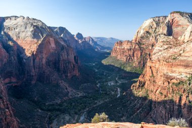 Utah Zion Ulusal Parkı 'nın inanılmaz manzarası