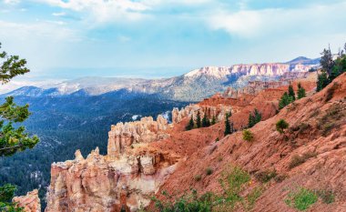 Bryce Canyon Ulusal Parkı, Utah, ABD inanılmaz renkli manzara, güzel doğal manzara. Kavram, turizm, şehir simgesi