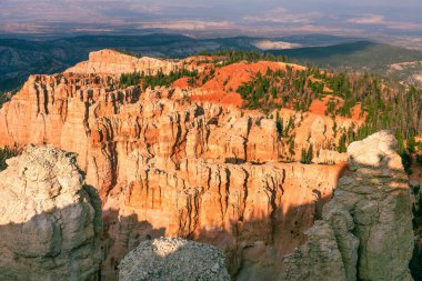 Bryce Canyon Ulusal Parkı, Utah, ABD inanılmaz renkli manzara, güzel doğal manzara. Kavram, turizm, şehir simgesi