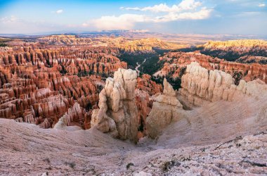 Bryce Canyon Ulusal Parkı, Utah, ABD inanılmaz renkli manzara, güzel doğal manzara. Kavram, turizm, şehir simgesi