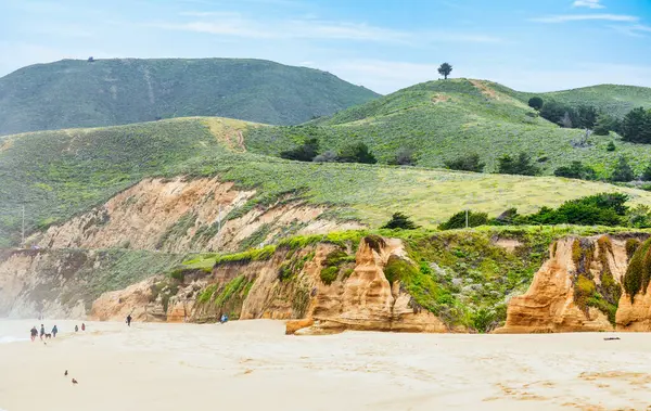 stock image Beach and seaside cliffs at Half Moon Bay, California