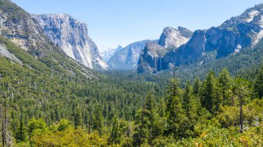 Yosemite Ulusal Park Vadisi 'ndeki Tünel Manzarası, Kaliforniya, ABD.