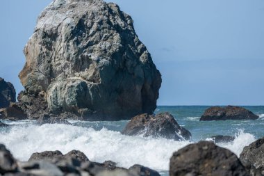 Güzel okyanus manzarası, Mile Rock Beach, San Francisco, California, Golden Gate Ulusal Dinlenme Alanı, ABD