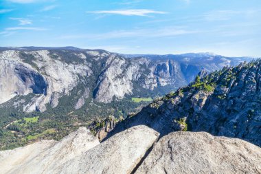 Taft Point Gözcüsü, Yosemite Ulusal Parkı, Kaliforniya.