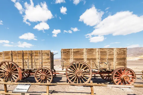 stock image Historic wagon that was used in mining and transferring the borax from Death Valley to the Mojave by the twenty mule team. California, USA.