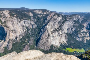Taft Point Gözcüsü, Yosemite Ulusal Parkı, Kaliforniya.