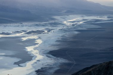 Günbatımında Manly Gölü 'nün güzel manzarası Dantes View in Death Valley Ulusal Parkı, Kaliforniya, ABD