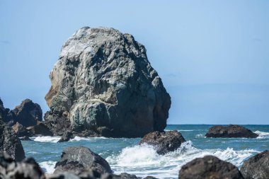Güzel okyanus manzarası, Mile Rock Beach, San Francisco, California, Golden Gate Ulusal Dinlenme Alanı, ABD